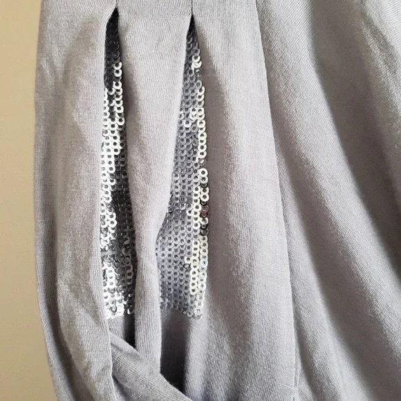 Bebe gray boatneck drop long too with silver sequins In shoulders - M - Picture 2 of 5